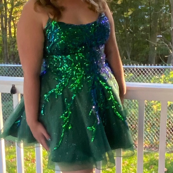 Short formal (homecoming dance) - Picture 1 of 2